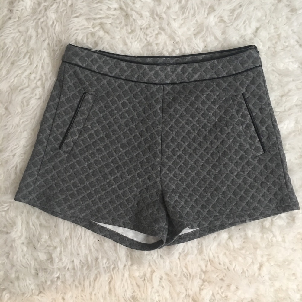 gray shorts - Picture 3 of 6